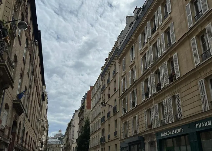 Le Montmartre 1